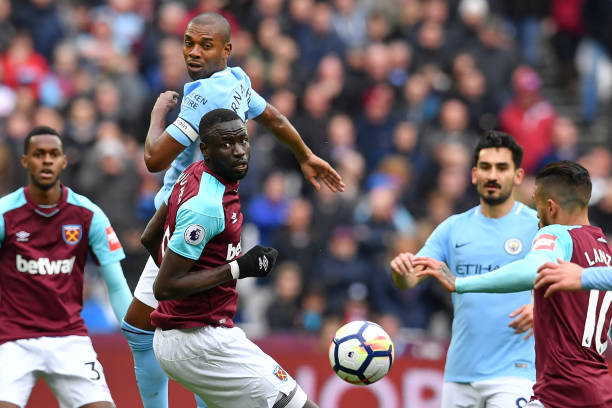 尽管其当时 尽管其当时